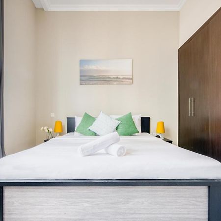 Overlooking Marina Canal 1Br Close To Mall, Promenade & Beach, Bay Central 1, Dubai Marina By Deluxe Holiday Homes Exterior photo